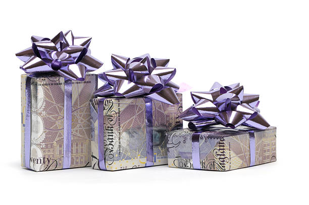 oferta de dinheiro - gift currency british currency pound symbol imagens e fotografias de stock