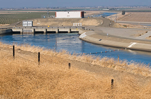 istock Irrigation canal in central California 183515955