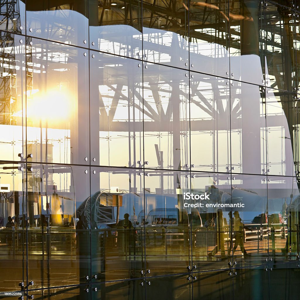 Façade reflets de l'aéroport. - Photo de Aéroport Suvarnabhumi libre de droits