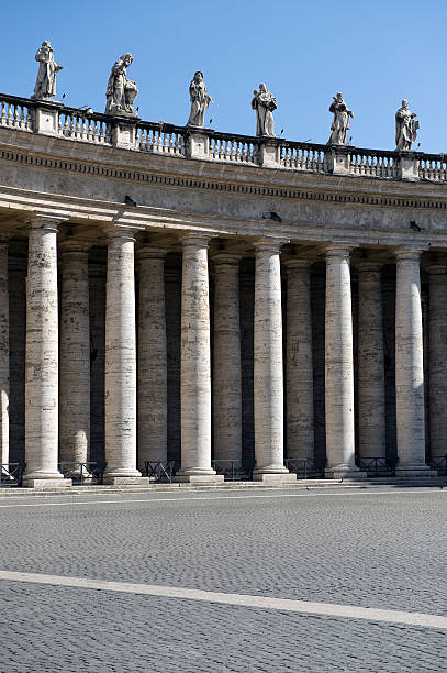 istock vatican city - colonnades 183522959