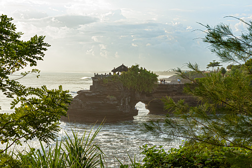 Photo of Tanah Lot, Batu Bolong, Bali