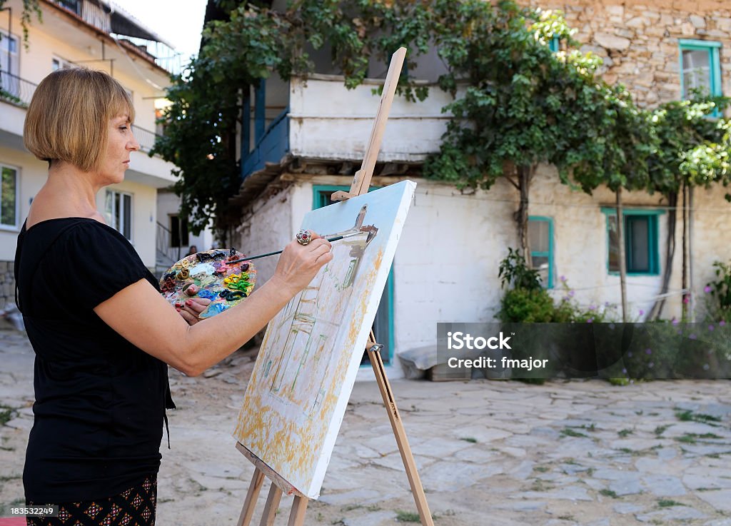 El artista - Foto de stock de Perfil - Vista de costado libre de derechos