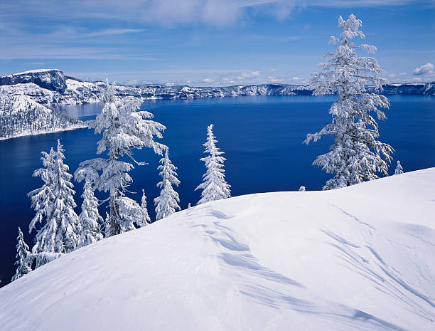istock Winter At Crater Lake NP    (g) 183534378