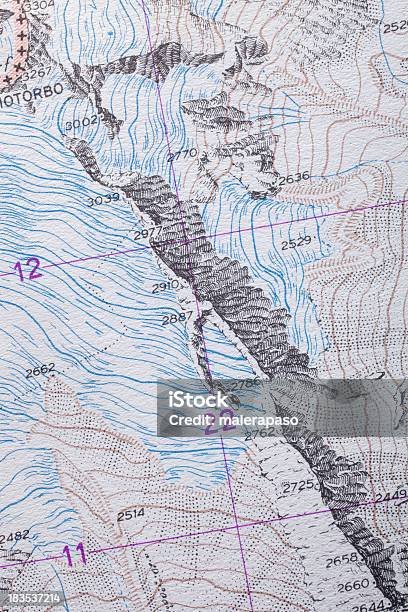Topographic マップ山 - 地図のストックフォトや画像を多数ご用意 - 地図, 登山, クローズアップ