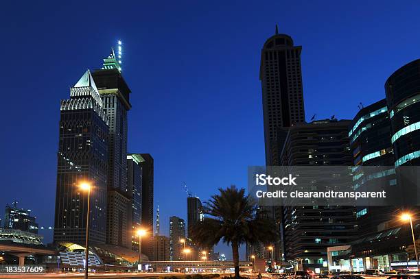 Dubai À Noite - Fotografias de stock e mais imagens de Anoitecer - Anoitecer, Ao Ar Livre, Apartamento