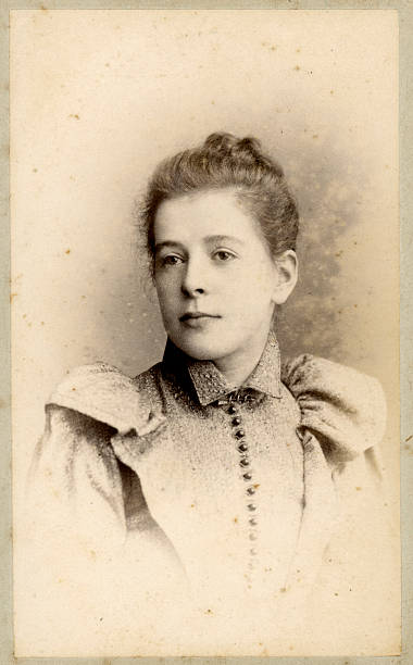 istock Young Victorian Woman 183538031