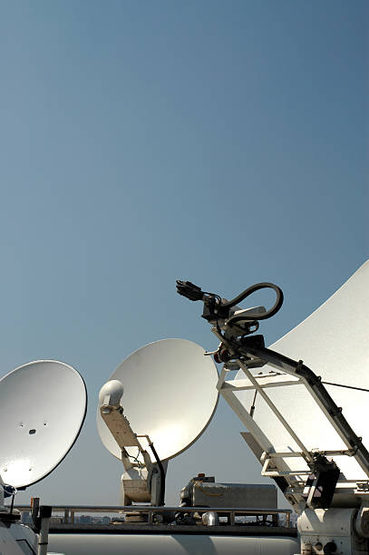 istock satellite dish and hot news 183541580