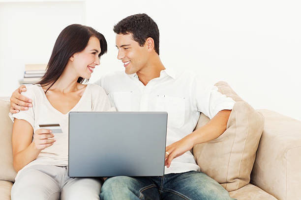 istock Couple Shopping Online 183542352