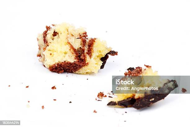 Rest Marble Cake Stockfoto und mehr Bilder von Geburtstagstorte - Geburtstagstorte, Krümel, Backen