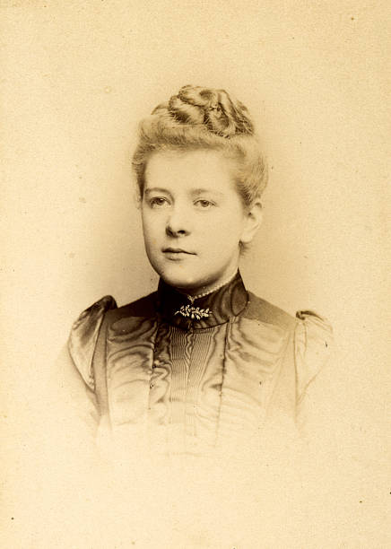 istock Young Victorian Woman Old Photograph 183551309