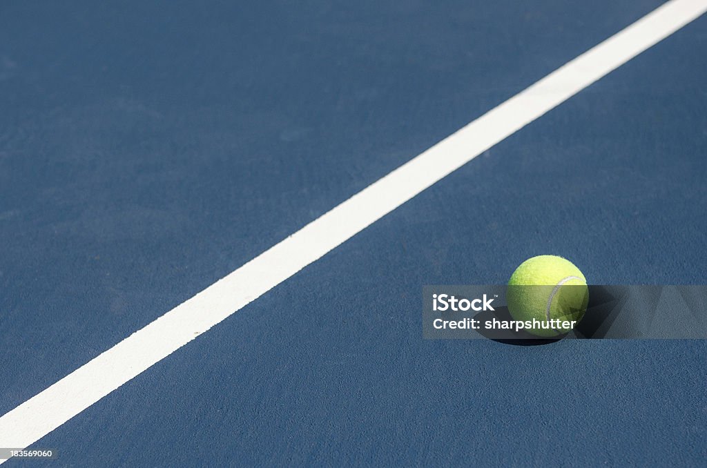 Ball auf dem Court - Lizenzfrei Aktivitäten und Sport Stock-Foto