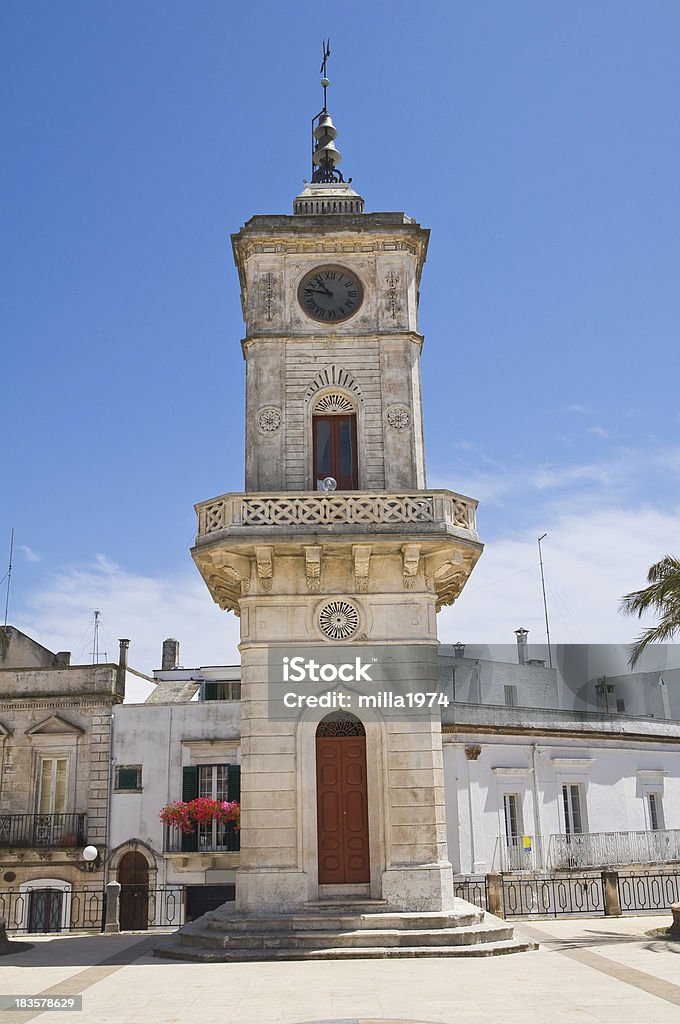 Torre del reloj.  Ceglie Messapica. Puglia.  Italia. - Foto de stock de Acontecimientos en las noticias libre de derechos