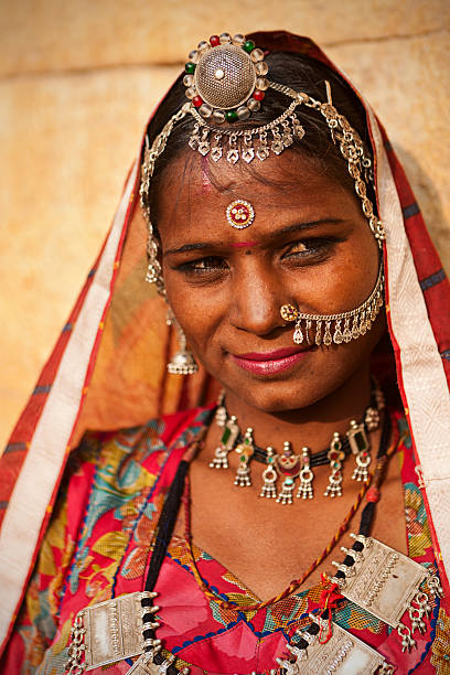 istock Indian woman selling souvenirs 183580836