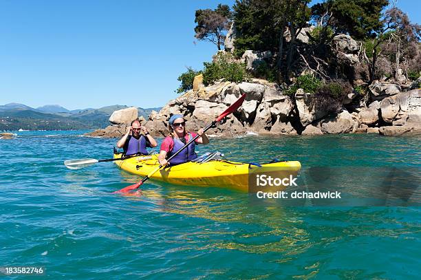 Kayaking In Abel Tasman - Fotografie stock e altre immagini di Nuova Zelanda - Nuova Zelanda, Kayak, Kayaking