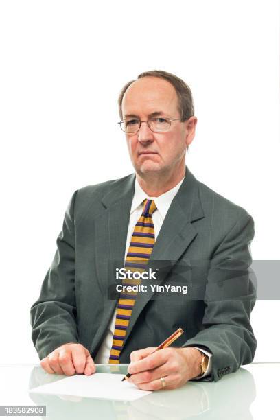 Unfreundliches Grumpy Geschäftsmann Financial Advisor Darlehen Officer Auf Weißem Hintergrund Stockfoto und mehr Bilder von Grantig