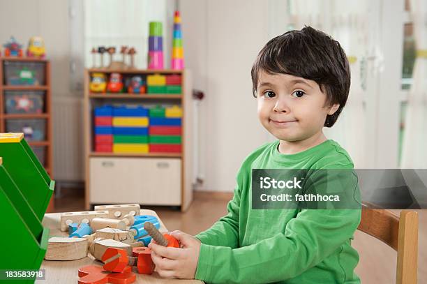 Preschoolers - Fotografias de stock e mais imagens de 4-5 Anos - 4-5 Anos, 6-7 Anos, Aluno da Escola Primária