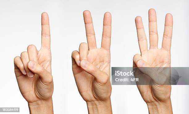 Eins Zwei Dreizählen Mit Finger Xxxl Stockfoto und mehr Bilder von Finger - Finger, Drei Gegenstände, Ziffer 3