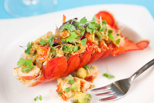 istock Lobster avocado salad 183591988