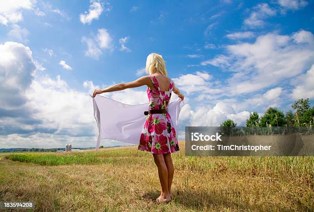 Photo libre de droit de Clean Air Frais La Beauté De La Nature Environnante banque d'images et plus d'images libres de droit de Adulte