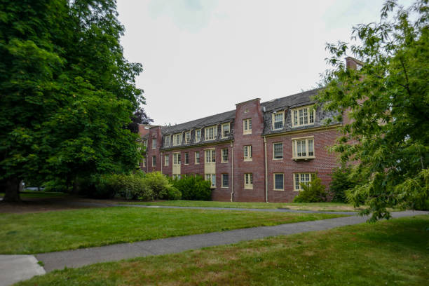 istock University of Oregon, USA 1836007249
