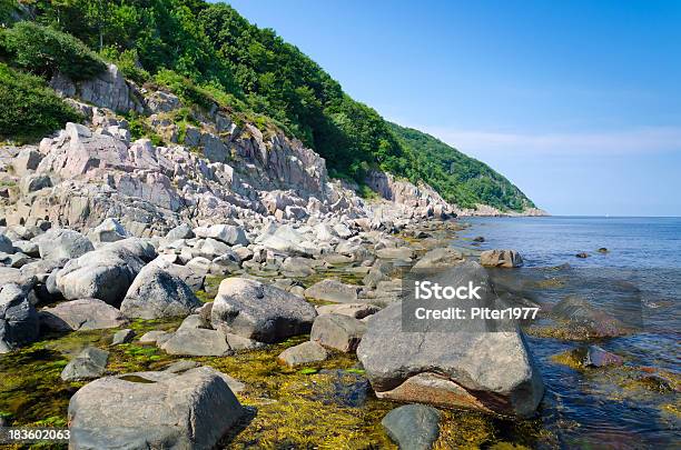 West Coast En Temporada De Verano Sueco Foto de stock y más banco de imágenes de Aire libre - Aire libre, Azul, Bahía