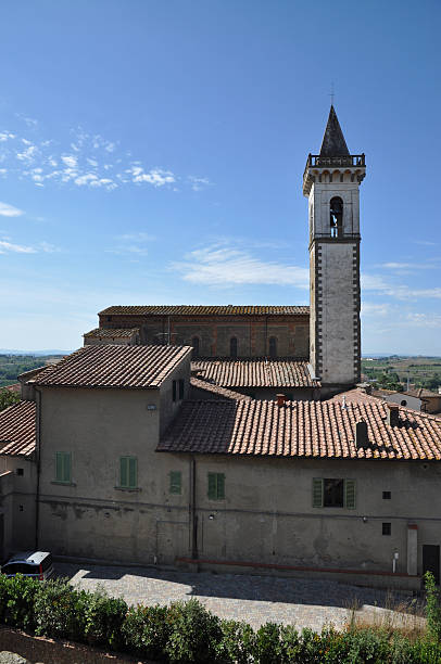 istock Church in Vinci, Tuscany, Italy 183612720
