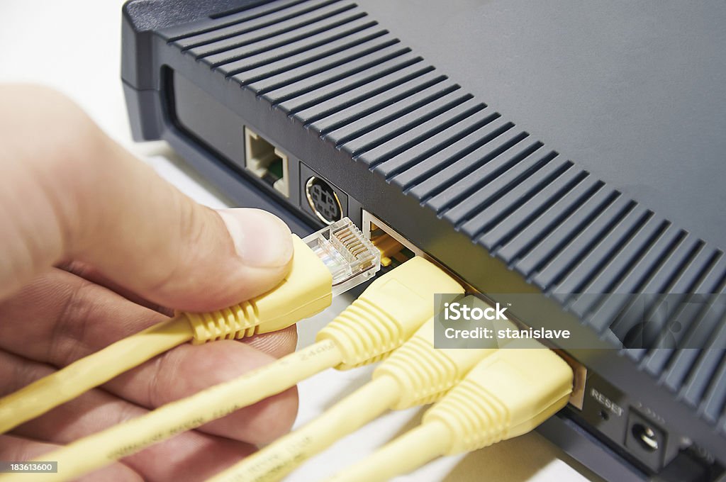 Câble de connexion pour le réseau switch - Photo de Alimentation électrique libre de droits