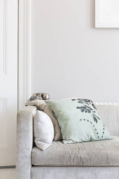 istock Sofa and Telephone 183617386