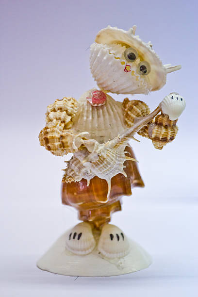 istock Souvenir figure of doll shell 183622618