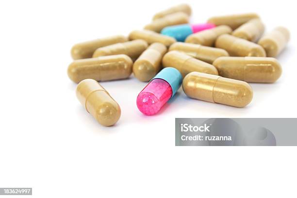 Medizinische Pillen Stockfoto und mehr Bilder von Antibiotikum - Antibiotikum, Dosis, Extreme Nahaufnahme