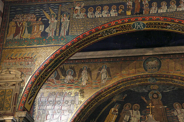 istock Arch with mosaci in Santa Prassede 183637757