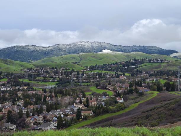 istock Snowfall along the Diablo Range near San Ramon, California 1836427005