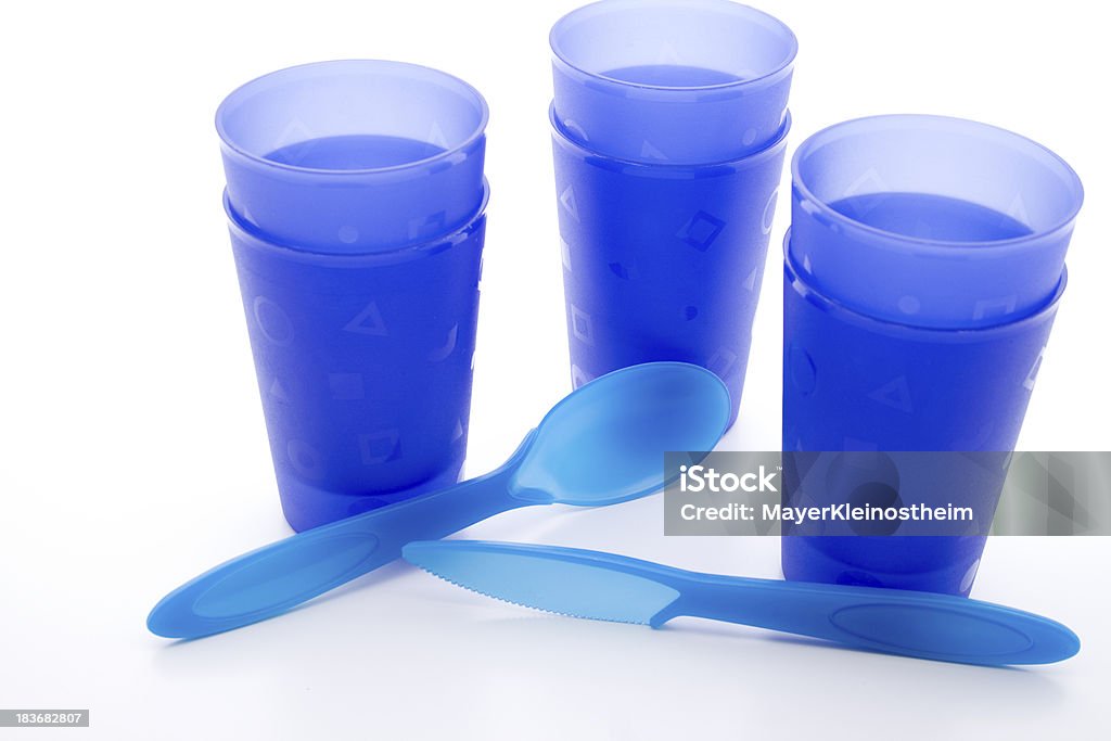 ブルー飲むマグカップ、ナイフやスプーン - カトラリーのロイヤリティフリーストックフォト