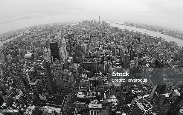 Volare Sopra Manhattan - Fotografie stock e altre immagini di Ambientazione esterna - Ambientazione esterna, Automobile, Bianco