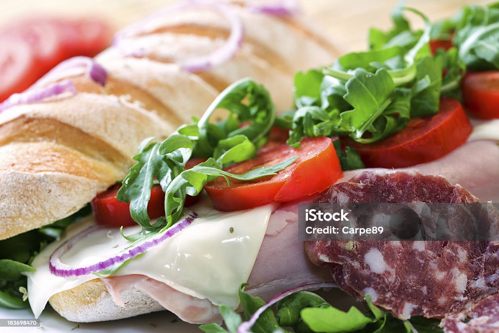 Sandwich aux tomates, fromage, jambon - Photo de Aliment libre de droits