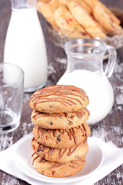 istock Oatmeal cookies. 183713119