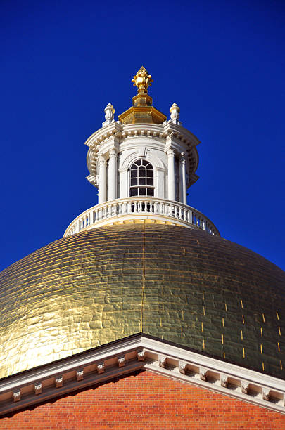 istock Boston: Massachussetts State House - dome gilded in 23k gold 183716505