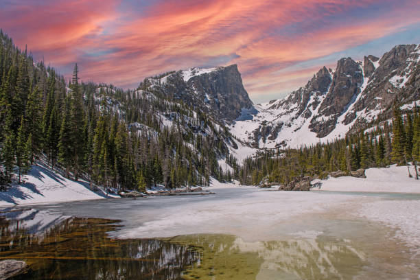 rocky mountain national park, colorado - boulder lake - fotografias e filmes do acervo