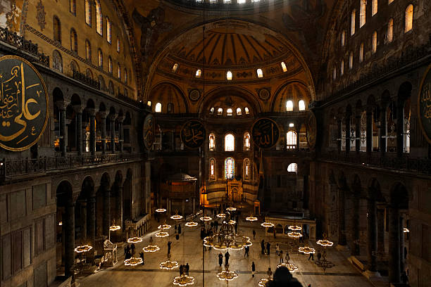 istock Overviewing Hagia Sophia. 183751539