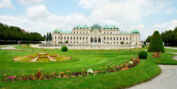 Belvedere Palace and its beautiful garden!