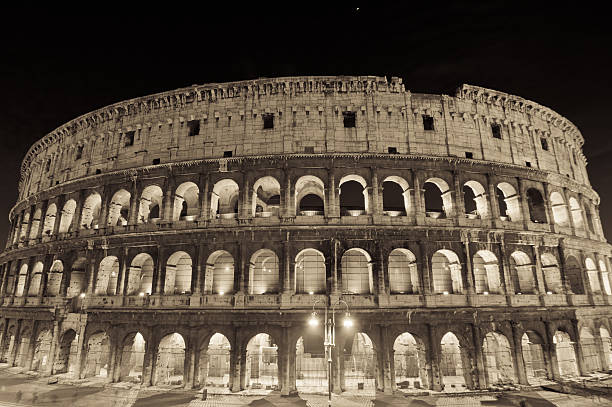 istock Colosseum HDR photo 183754075