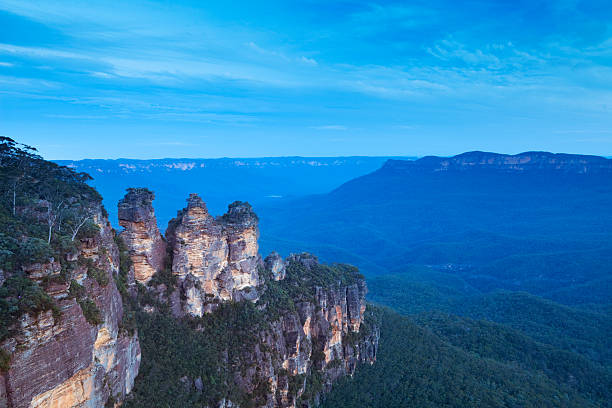 istock Three Sisters rock formation, Blue Mountains, Australia at dusk 183757046