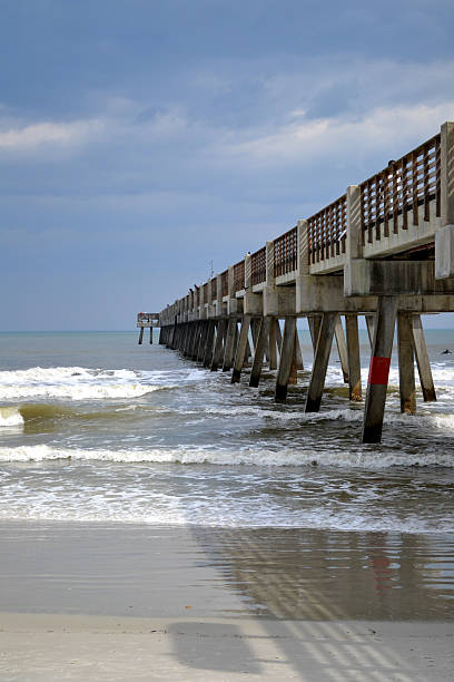 istock Jacksonville Beach, Florida Pier 183757568