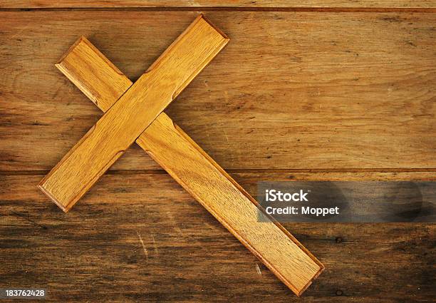 Simbolo Di Pasqua - Fotografie stock e altre immagini di Composizione orizzontale - Composizione orizzontale, Concetti, Cristianesimo