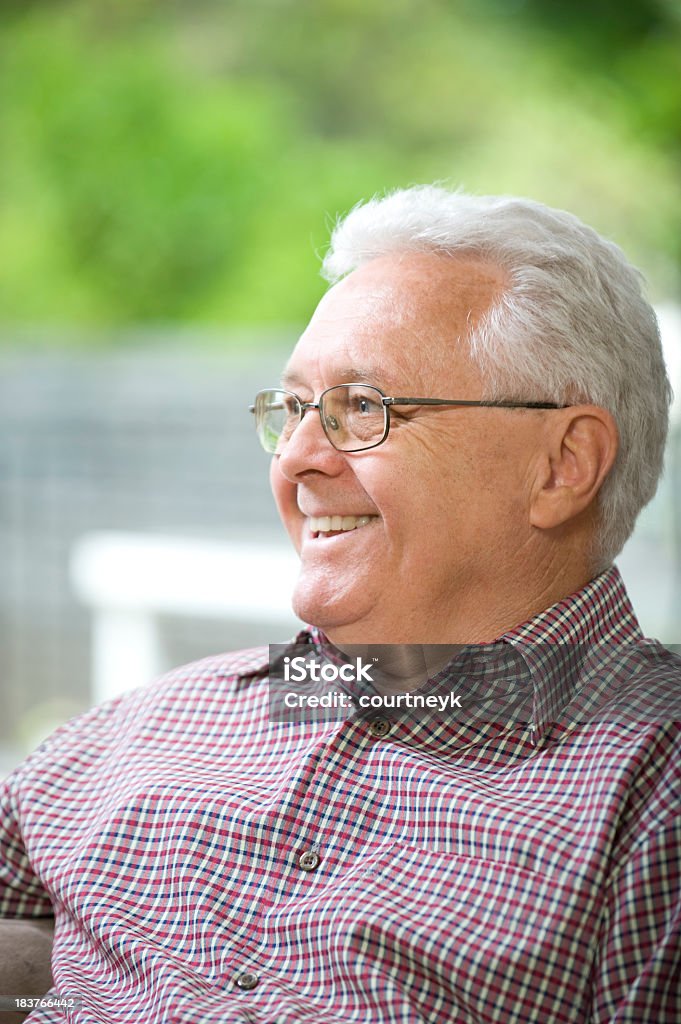 Uomo anziano Ridere - Foto stock royalty-free di 60-64 anni