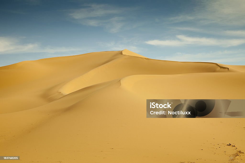 Dunescape в Ливийской сахара - Стоковые фото Без людей роялти-фри