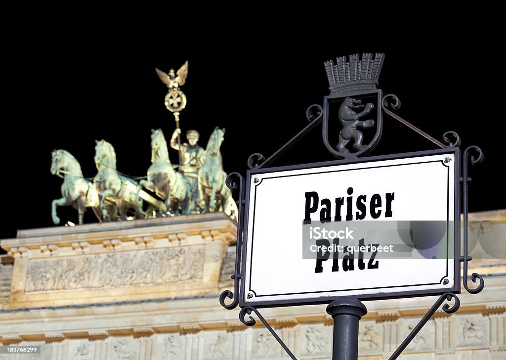 Quadriga statue-Brandenburg Gate in der Nacht-Paris Platz - Lizenzfrei Architektur Stock-Foto