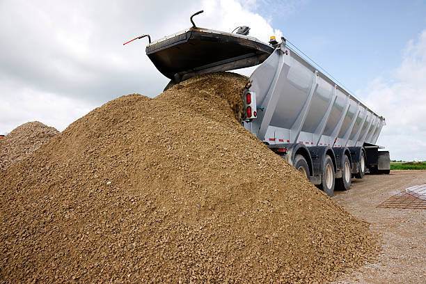 istock Gravel truck delivering aggregate 183771318
