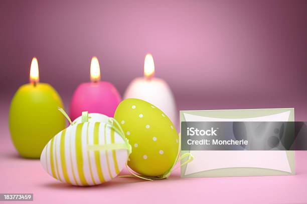 Rosa De Huevos De Pascua En Foto de stock y más banco de imágenes de Acontecimiento - Acontecimiento, Arte, Arte y artesanía