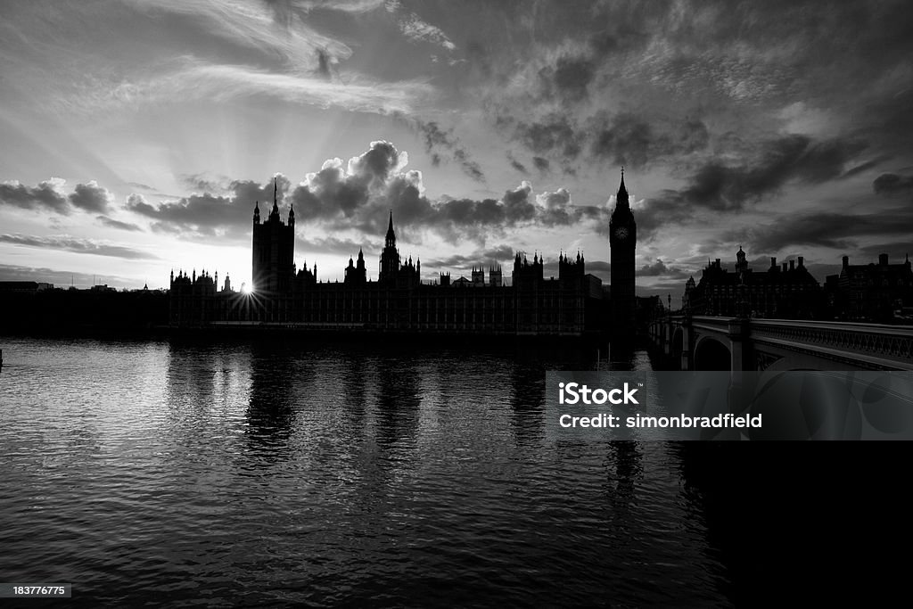 Закат над Westminster - Стоковые фото Англия роялти-фри